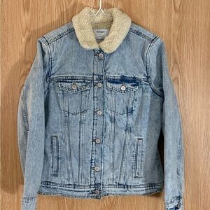 Old Navy Light Blue Denim Jacket with Cream Sherpa Lining